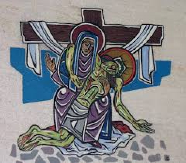 Via Sacra - 13ª Estação - Maria recebe o corpo de Jesus.