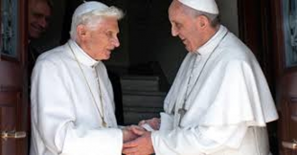 História da Igreja - É possível ter dois Papas? 120