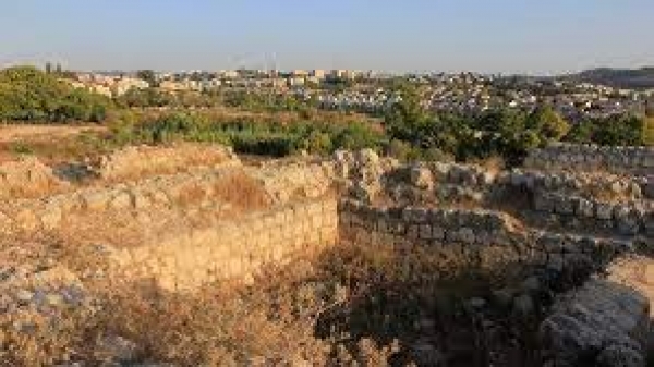 A Bíblia Viva - Samaria, os túmulos de Josué e Calebe - 11