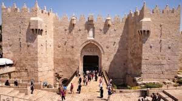 História Sagrada 77 - A inauguração das novas muralhas de Jerusalém