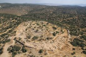 A Bíblia Viva - Nos Passos de Davi - O Vale-de-Elah, local da batalha entre Davi e Golias - 19