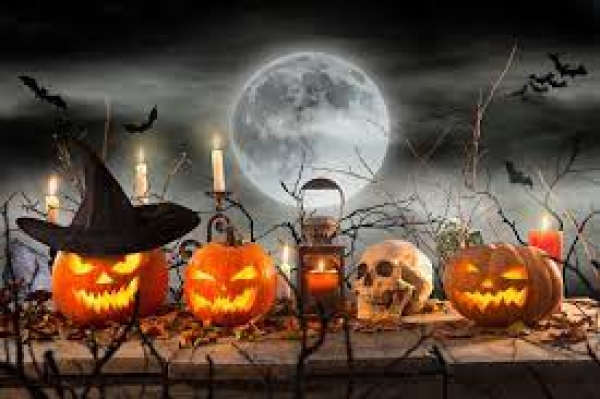 Exorcista adverte sobre os perigos da festa do Halloween - Pe. Duarte Lara