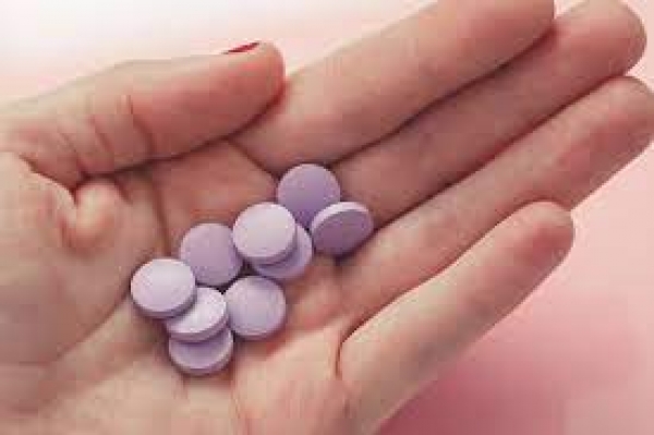 #PergunteResponderemos: 23 - Um casal cristão pode fazer uso de pílula anticoncepcional? Felipe Aquino